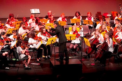2011 strings and things image