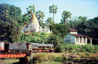 Image of a train on its way to Mandalay
